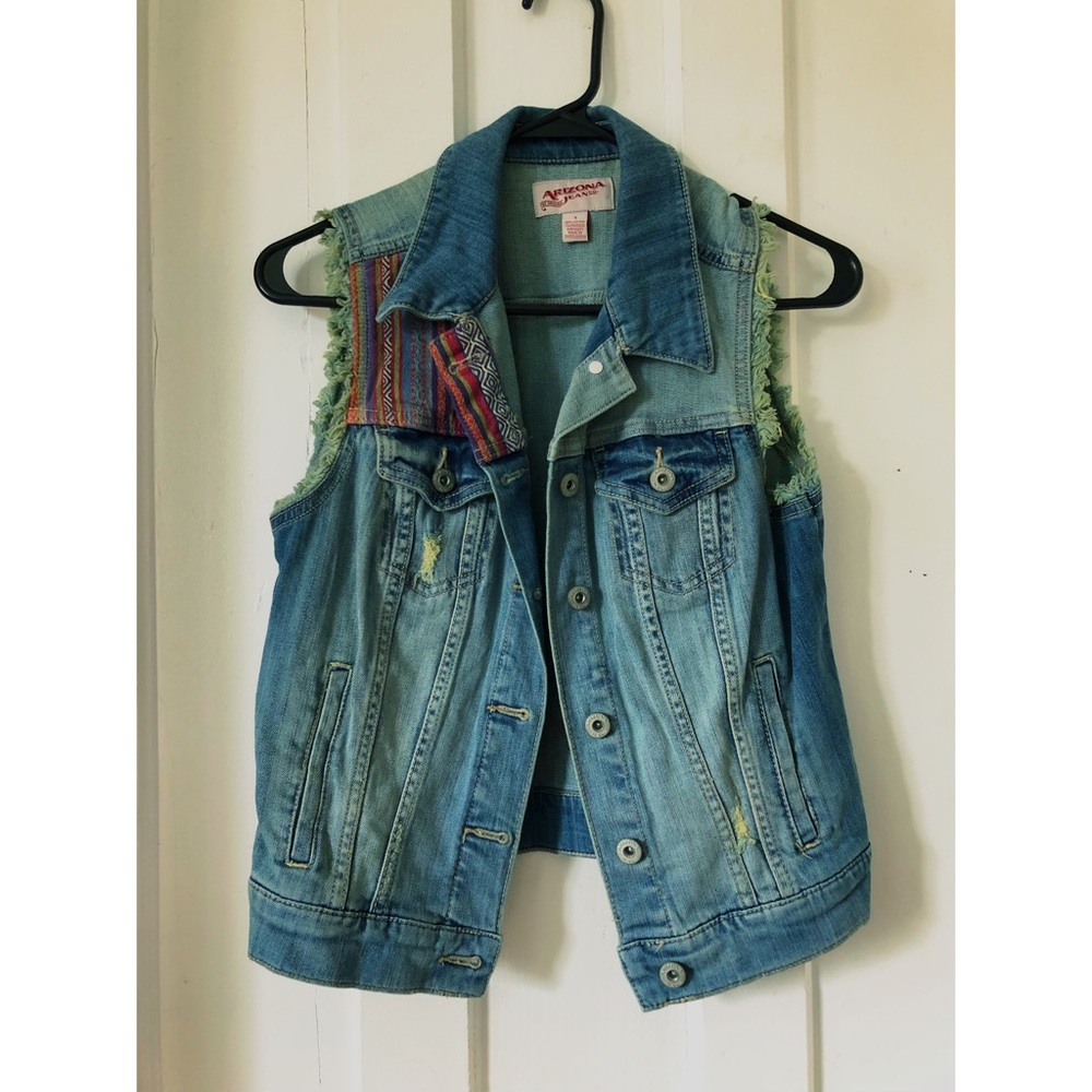 Distressed Denim Vest w Colorful Western Pattern